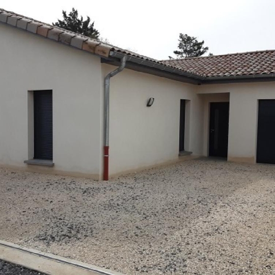  DUCASTEL IMMOBILIER : House | IGE (71960) | 115 m2 | 1 225 € 