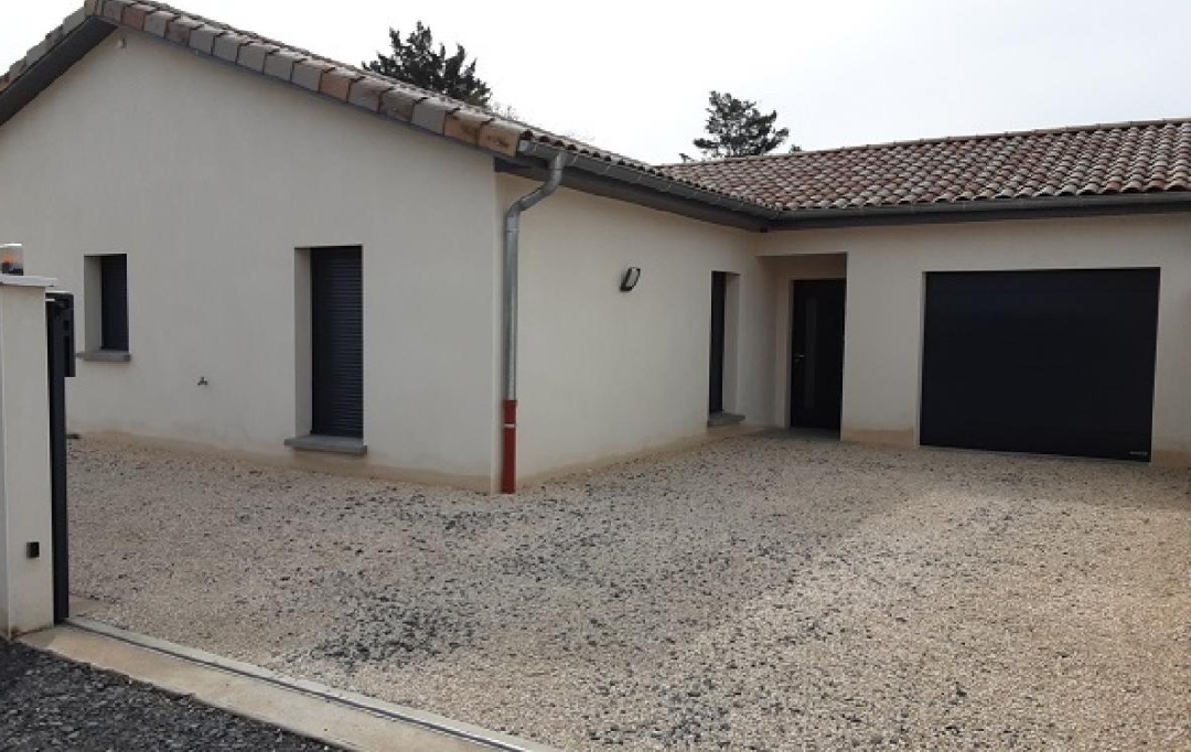 DUCASTEL IMMOBILIER : House | IGE (71960) | 115 m2 | 1 225 € 