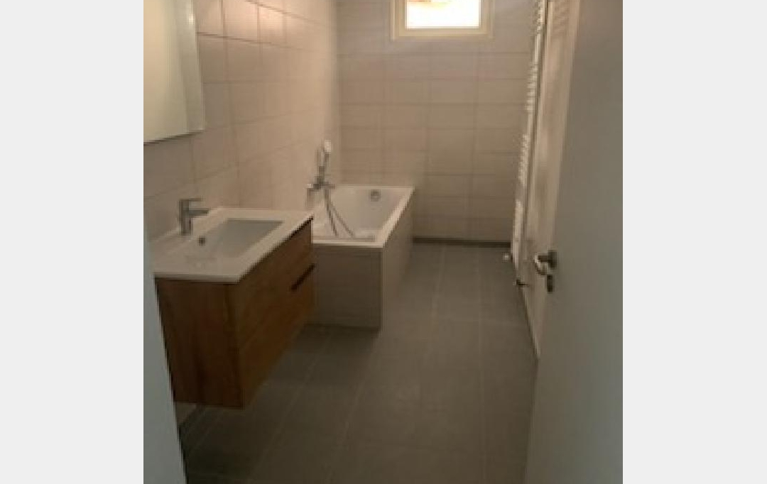 DUCASTEL IMMOBILIER : Appartement | MACON (71000) | 120 m2 | 850 € 